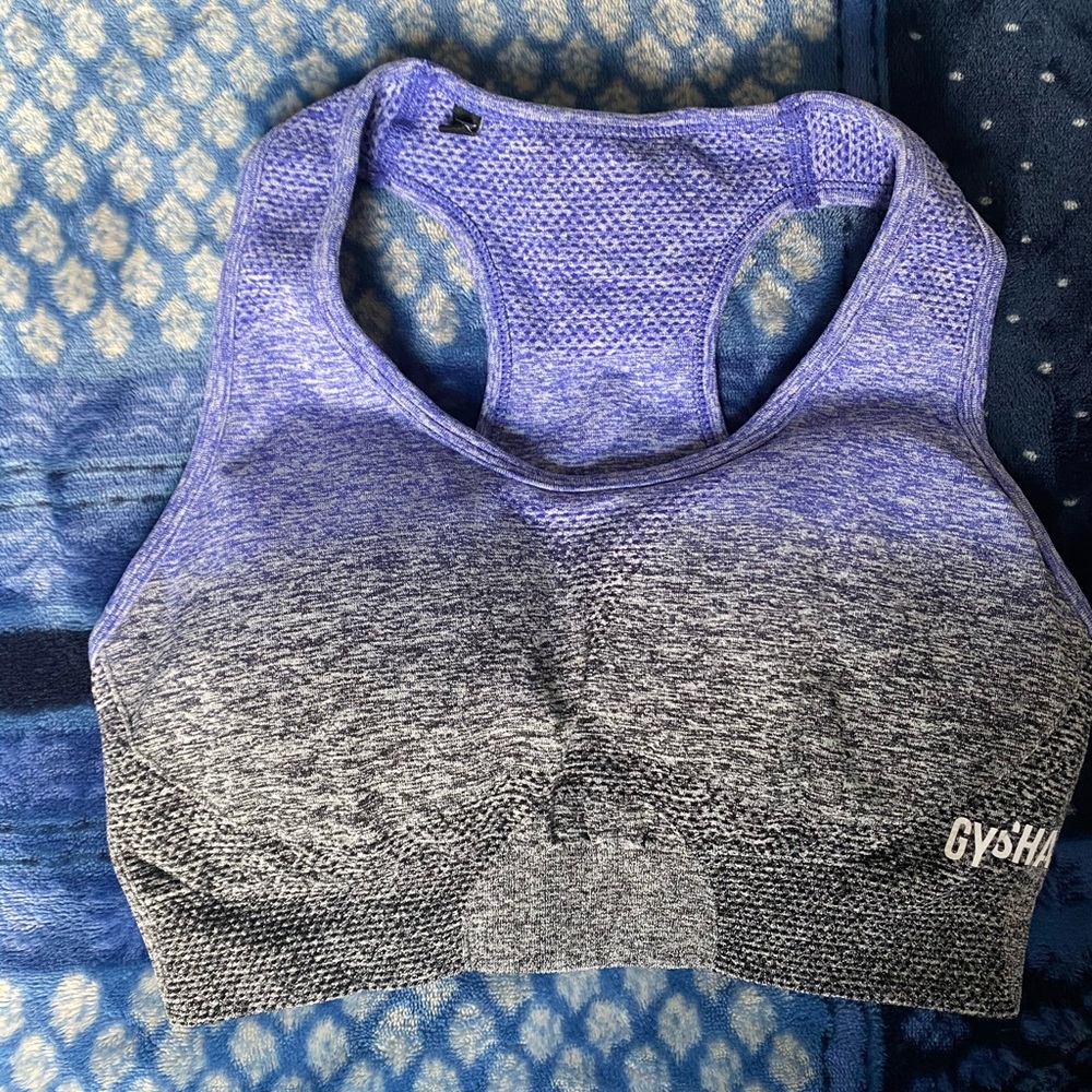 Sports bra